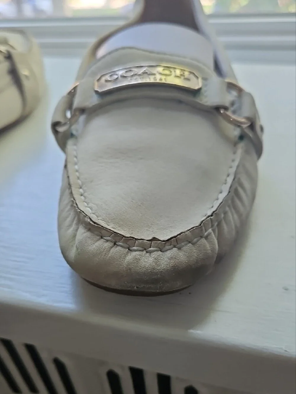 Coach Cream Women's Leather Moccasin Loafers - Picture 4 of 4